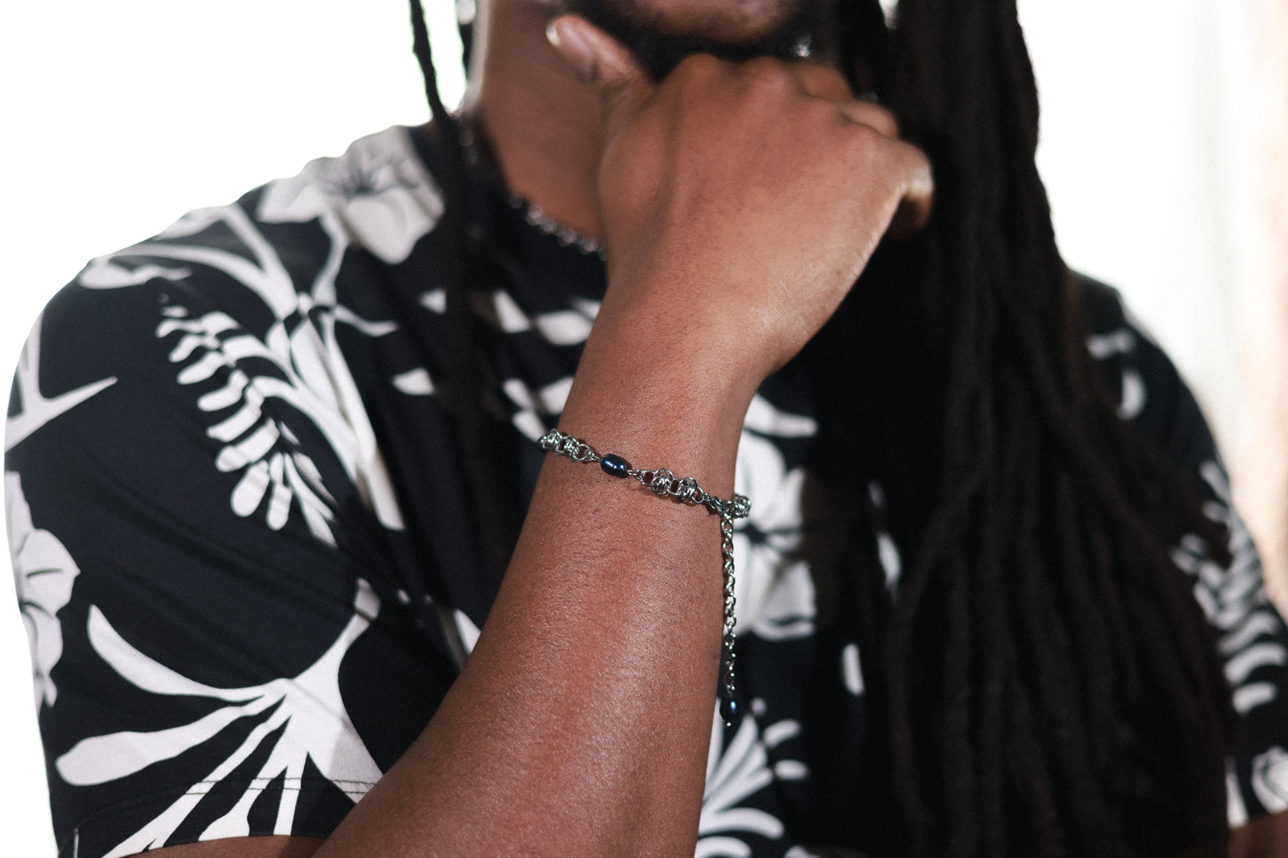 VOID PEARL BRACELET