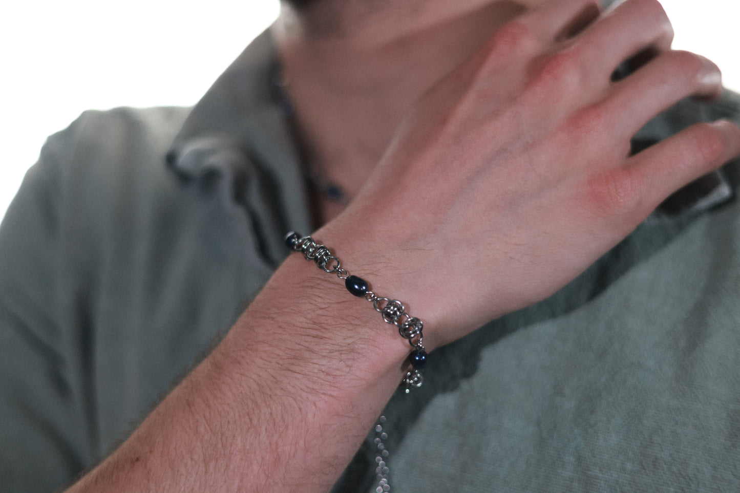 VOID PEARL BRACELET